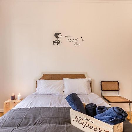 Wine Inn Carcavelos Guesthouse ภายนอก รูปภาพ