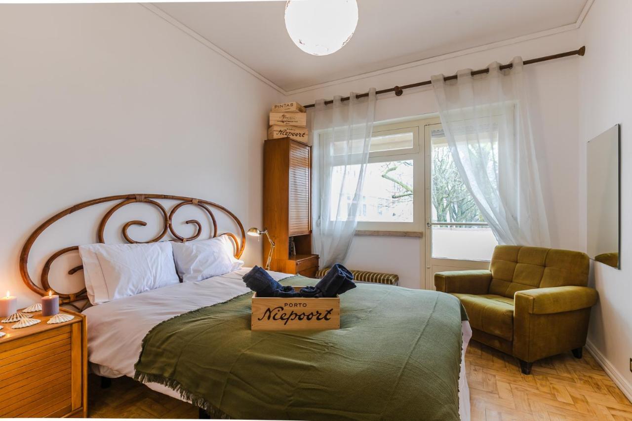 Wine Inn Carcavelos Guesthouse ภายนอก รูปภาพ